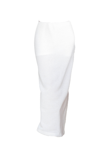 Falda midi con abertura a un lado con textura en algodón.