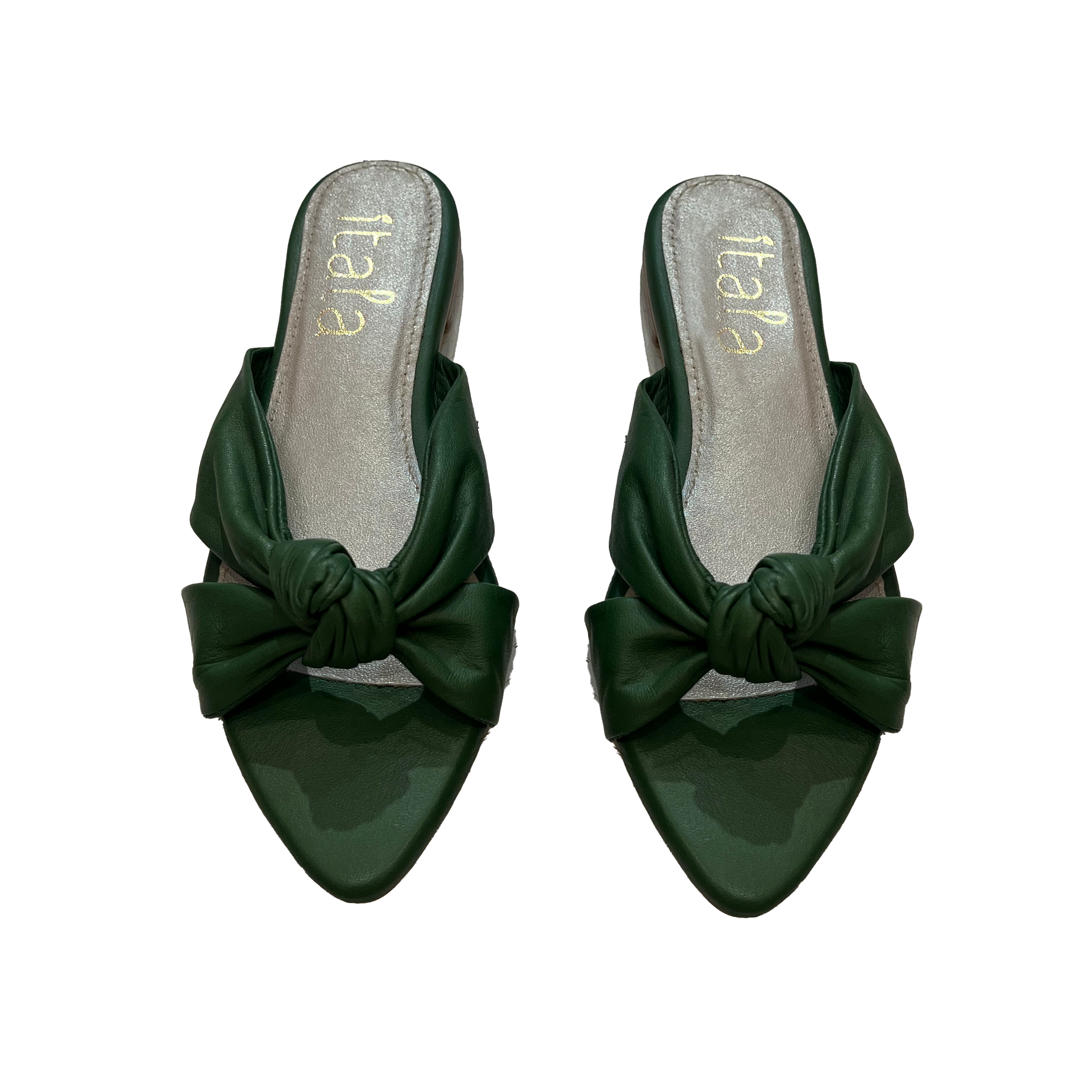 Sandalia en punta con nudo color verde pino