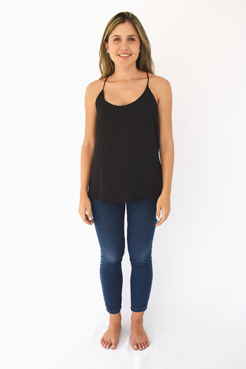 Blusa de tiras color negro satinada